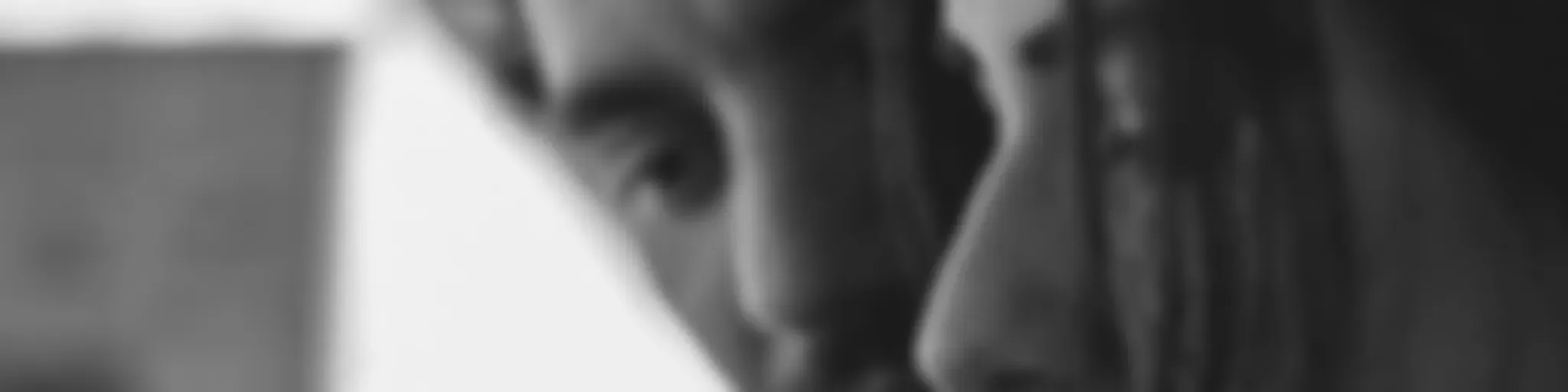 En búsqueda de Sábado Oscuro