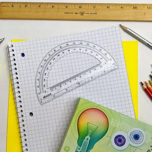 “Набор для школьника” в помощь малообеспеченным семьям