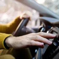 Antonio cuenta su sufrimiento por tener el aire acondicionado roto: "Estaba el coche a 42 grados"