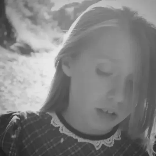 The Neighbourhood - Female Robbery