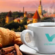 Ly Mälter ja Anu Konze. Uuenenud Linnateater avab uksed