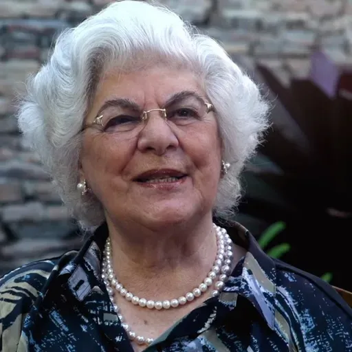 Como buscar tratamento espiritual à distância - com a médium Isabel Salomão de Campos