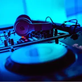 N6_Radio