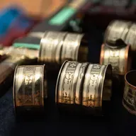 Bijoux nigériens : des objets d’art porteurs d’identité (Magazine)