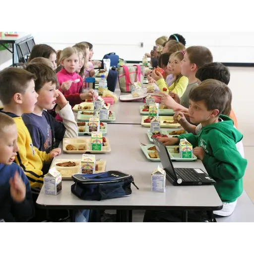 Ear to the Ground 385: A Longer Local Lunch Season