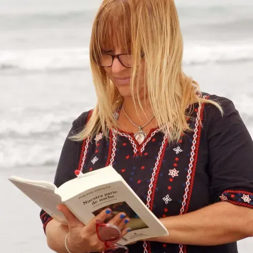 Café Literario Adela. 27 de abril de 2022