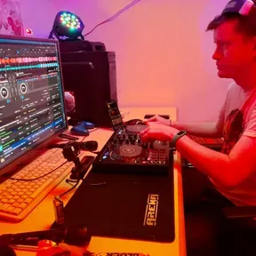 SCHIFFERDJ
