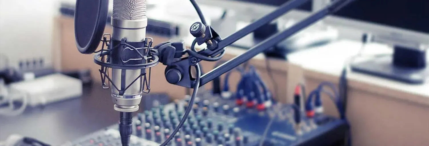 RADIO TROPI HITS - LA RADIO QUE TE MUEVE
