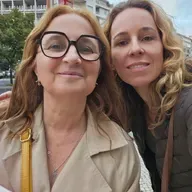 Michaela Schmaedel: "Hoje a minha vida gira em torno da poesia. Hoje em dia o que eu mais quero fazer é passar a poesia."