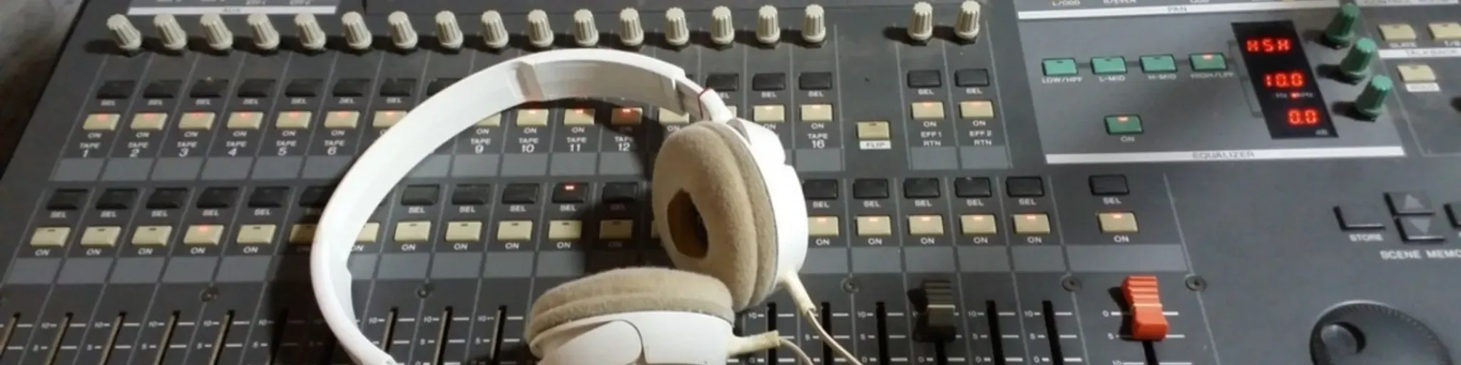 RADIO 1000