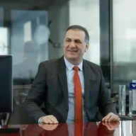 Τζένη Σουκαρά: Συνέντευξη με τον υποψήφιο πρόεδρο του Επιμελητηρίου Κορινθίας Παναγιώτη Πιτσάκη