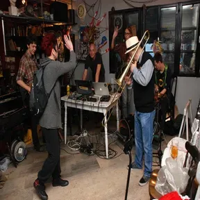 Belgrade Existence Collector Radio