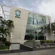 Embolada #370 - O novo calendário será bom para o futebol brasileiro?