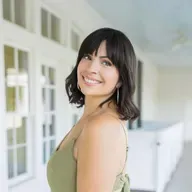 Kelly: From Disappearing to Becoming