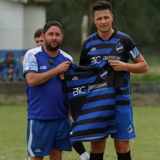 Alejandro Mores se retiró del fútbol