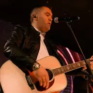 Celebrando a Jesús | Pr. Carlos Velazquez