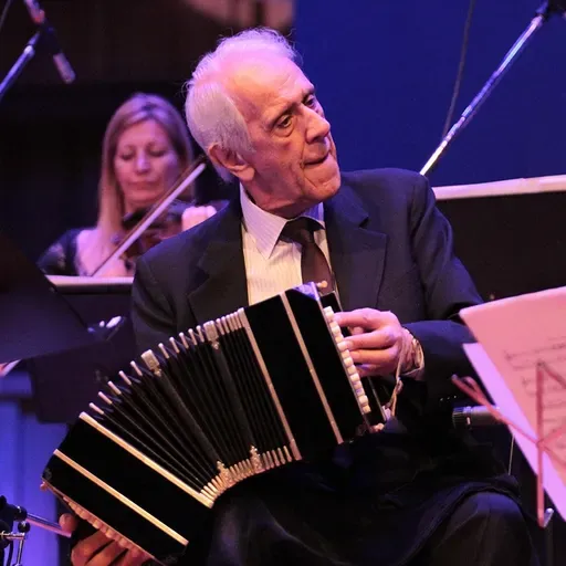 Víctor Lavallén - Legendario bandoneonista, compositor y arreglador