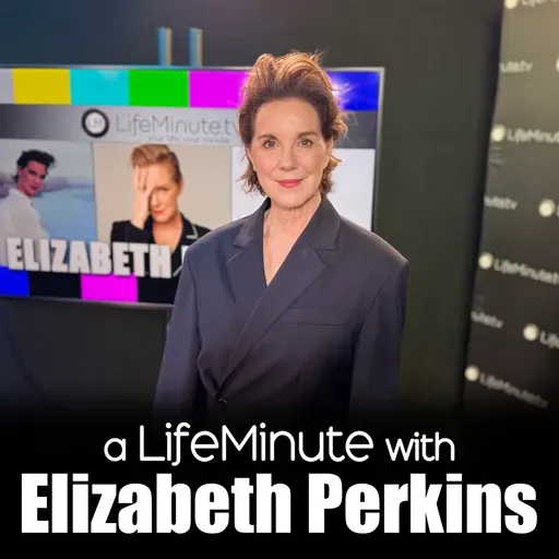 453: Elizabeth Perkins Says Working with Dan Levy and Old Friend Laurie Metcalf on Netflix’s Big Mistakes Has Been “a Gift”