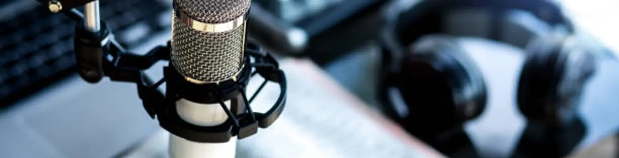 CONVERSANDO CON LIBBY DUQUE RADIO