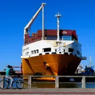 Espetáculo cotidiano: saiba como é realizada a manobra de navios no Porto de Vitória!