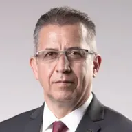 Visión Celestial - Pastor Jenner Puentes