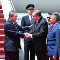 Chinese premier in Malaysia to attend first summit with ASEAN, Gulf countries