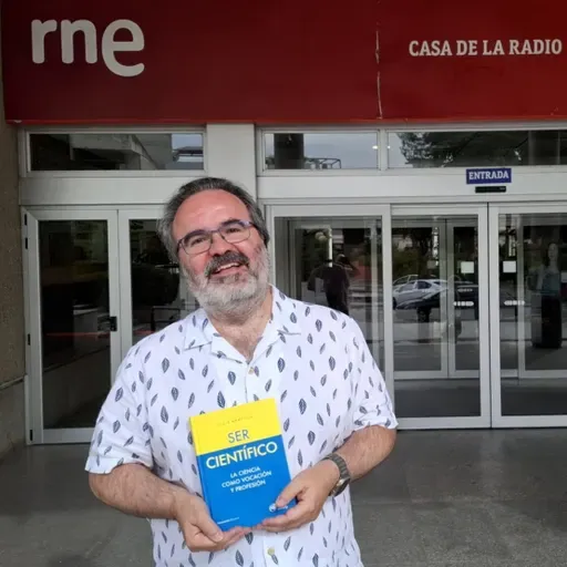 A hombros de gigantes - Quiero ser científico -10/08/2025