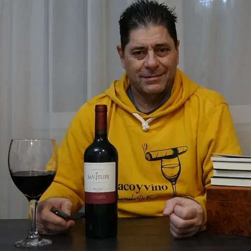 De la Bodega la Rural, San Felipe Malbec 2020...