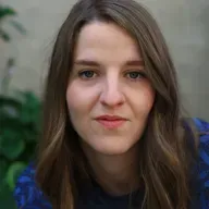 Bücher von Bedeutung: Helene Hegemann spricht in „Longreads“ mit Menschen über ihre Lektüre-Biographien