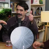 Gospodar prstenova, božićni filmovi, uzgoj puževa, „Točak istorije"‬ Nikola Škorić, Mladen Urdarević