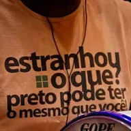 Estranhou o quê?