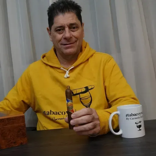 #tabacoyvino by Carmelo Di Fazio Un tabaco lleno de sapiencia y de creatividad La Aurora A.D.N.