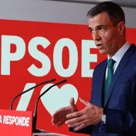 Es Noticia: La prensa extranjera habla de Sánchez como un capo de la mafia