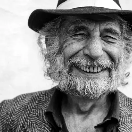 Борода и усы: помой, причеши, уложи