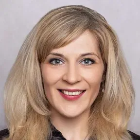 Иммиграция с Александрой Мельниковой