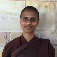 What is the Middle Way? | Ayya Upekkha and Ayya Karunika | 7 November 2024