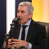 Rector Peña por futuro del Presidente Boric: "Si Kast ganara, Boric sería alguien beneficioso para su gobierno, en el sentido que le permitiría impedir la acción directa en las calles"