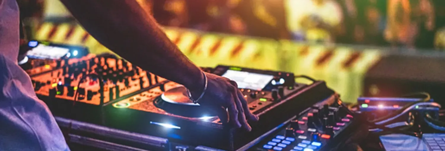 ZUMBALE.FM