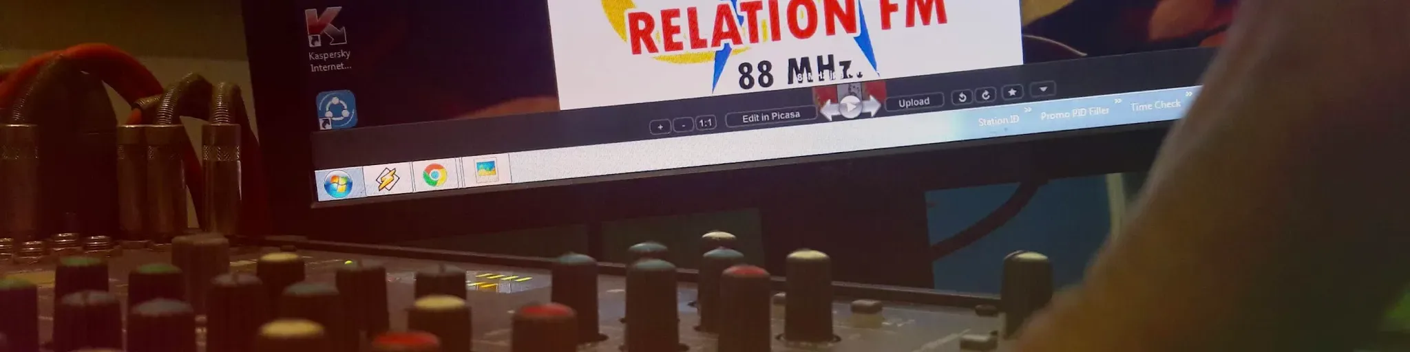 Relation FM 88MHz