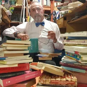 Letras para Tocarte: Poesía Amorosa y Erótica a través de los siglos 