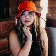 Lauren Spencer Smith returns with new music!