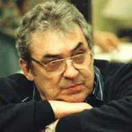 CUANDO UN AMIGO SE VA