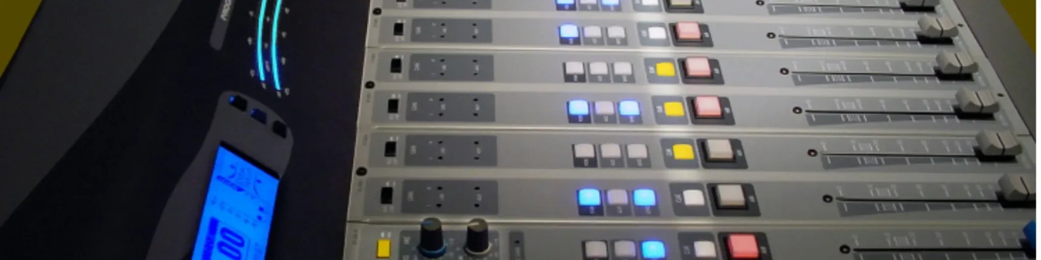 QUASAR RADIO