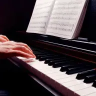 2.-HIMNOS DEL AYER CON MENSAJE PARA HOY - RESURRECCION.mp3