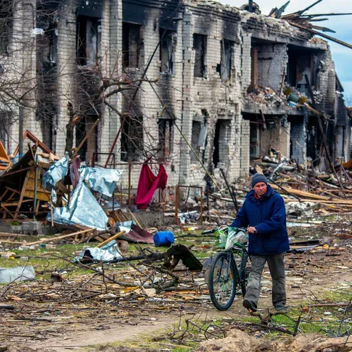 S9 Ep15: What's next for Ukraine: Reconstruction