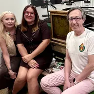 Cuchillito y tenedor I Elena Esteban Remón: “Mis abejas trabajan por Murcia, y yo trabajo por ellas”