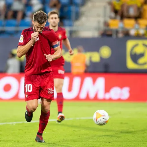 Roberto Torres: "Veo a Osasuna bien entre comillas, no hay que alarmarse"
