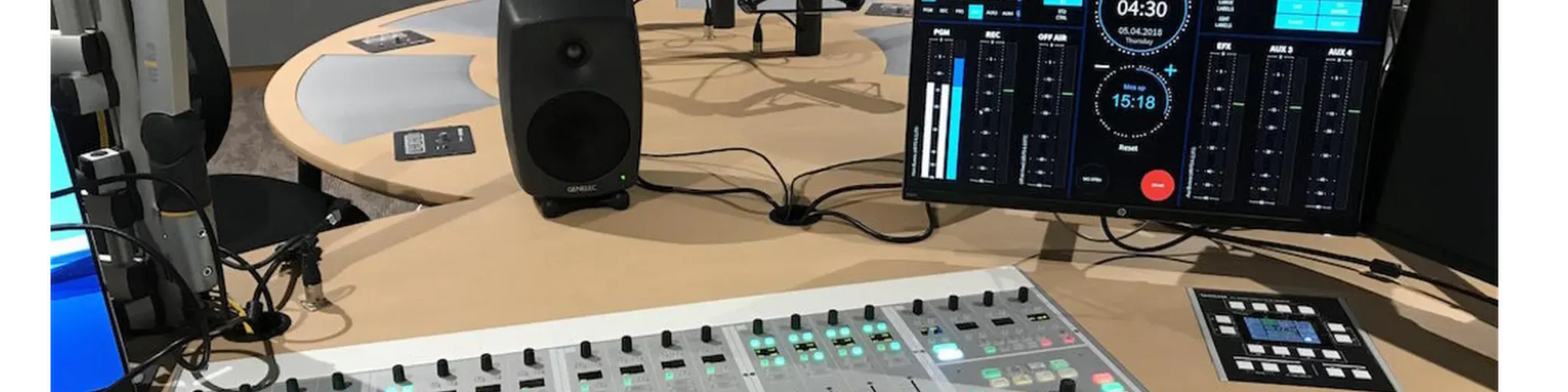 DE FACTOR DIGITAL RADIO