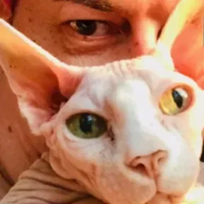 ”Optimistic In Black” without BOUBOU😻my Sphynx cat gone on January 21 2020, the day of my birthday 
