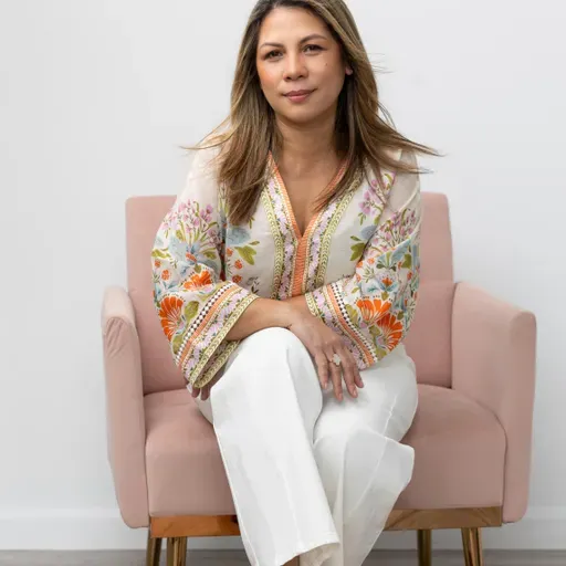 🎙️New Episode: Love, Resilience & Gratitude with Michelle Ferguson on Embracing Life Through Loss | Real English Conversations for Global Professionals